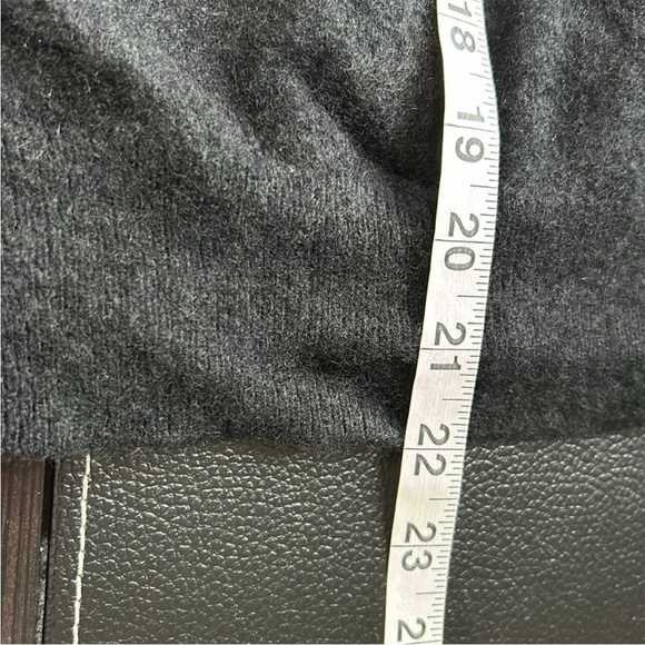 Quince Navy Blue Women's Sweater - Picture 9 of 9